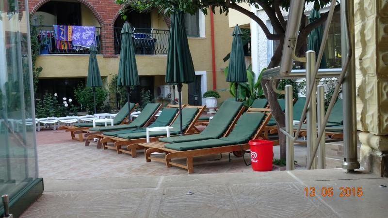 Maxwell Holiday Club マルマリス エクステリア 写真